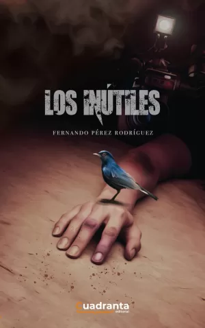 LOS INÚTILES LOS INÚTILES